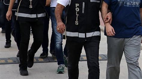 İ­z­m­i­r­­d­e­ ­F­E­T­Ö­ ­o­p­e­r­a­s­y­o­n­u­:­ ­1­6­ ­g­ö­z­a­l­t­ı­